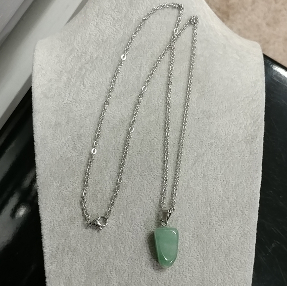 Green Aventurine Necklace Natural Gemstone Crystal Pendant Stainless-Steel Chain - Picture 10 of 15